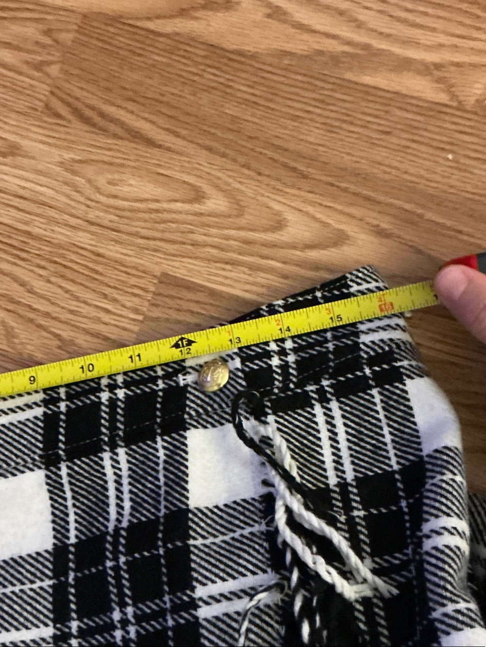 Talbots Fringe Wrap Skirt in Ice Plaid Size 10 - Picture 7 of 9